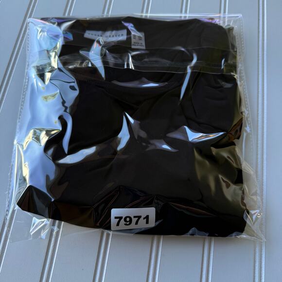 Susan Graver Liquid knit size 3X Black boat neck button cuff blouse - Picture 11 of 11